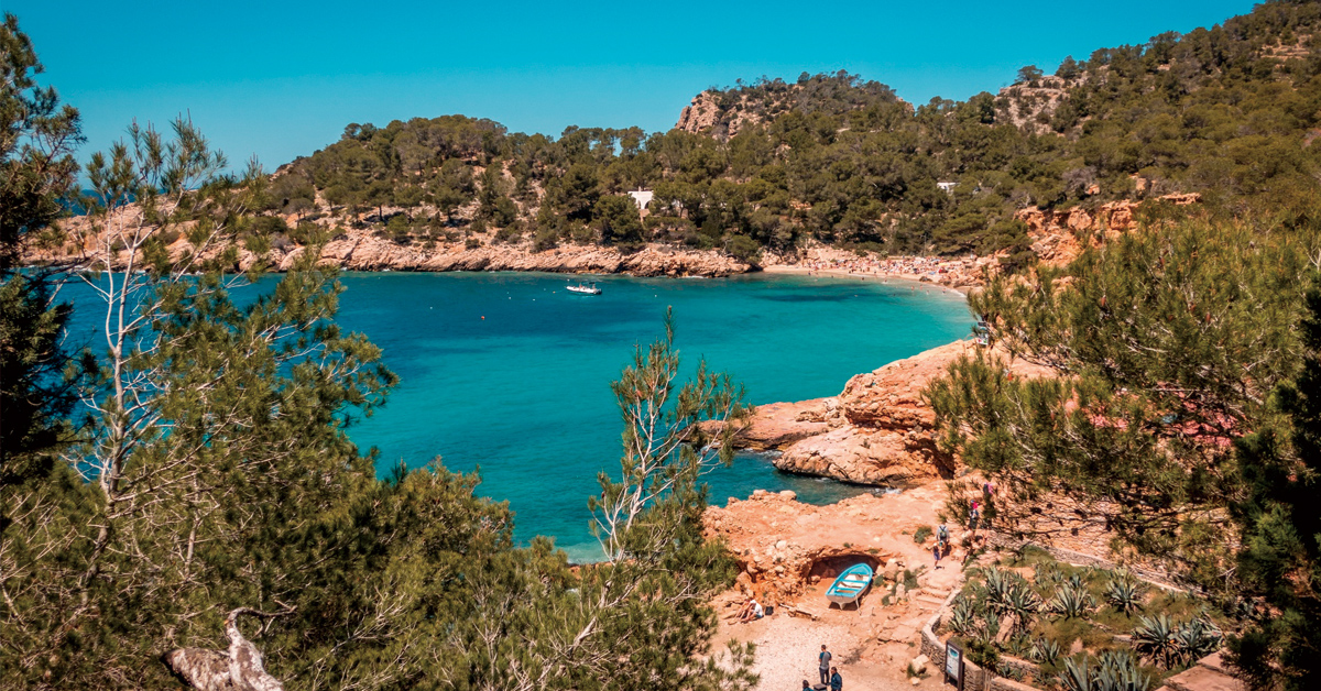 cala de ibiza en invierno