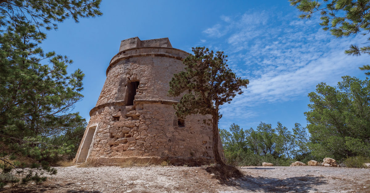 torre de portinatx ibiza