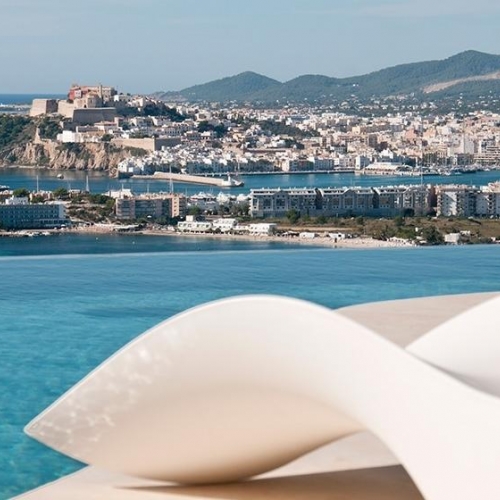 ¿Estás buscando villa en Ibiza?