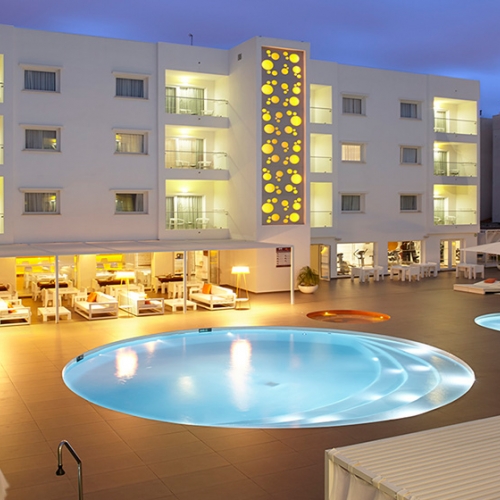 Enjoy the summer in Ibiza Sun Apartments