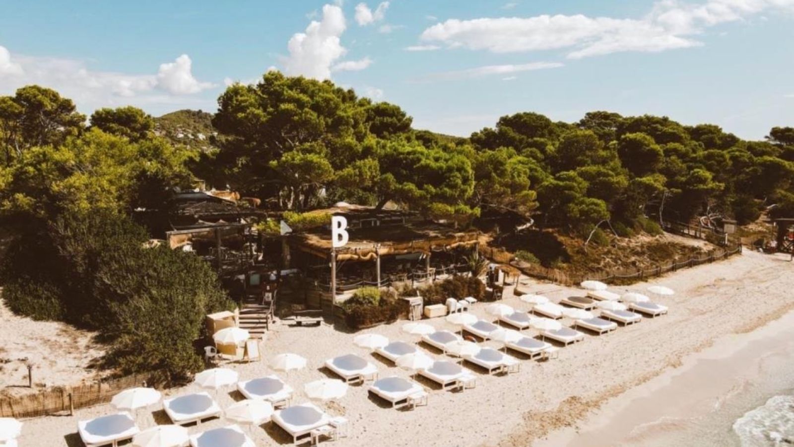 BESO BEACH IBIZA AND FRANCK MULLER CELEBRATE THEIR COLLABORATION WITH A SUNSET BACKGAMMON TOURNAMENT