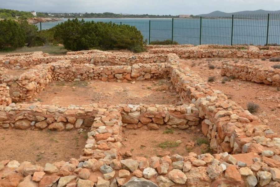 Asentamiento fenicio de Sa Caleta
